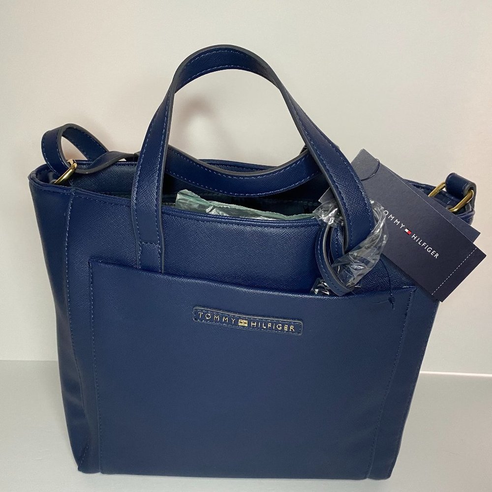 Tommy Hilfiger Purse Navy Blue